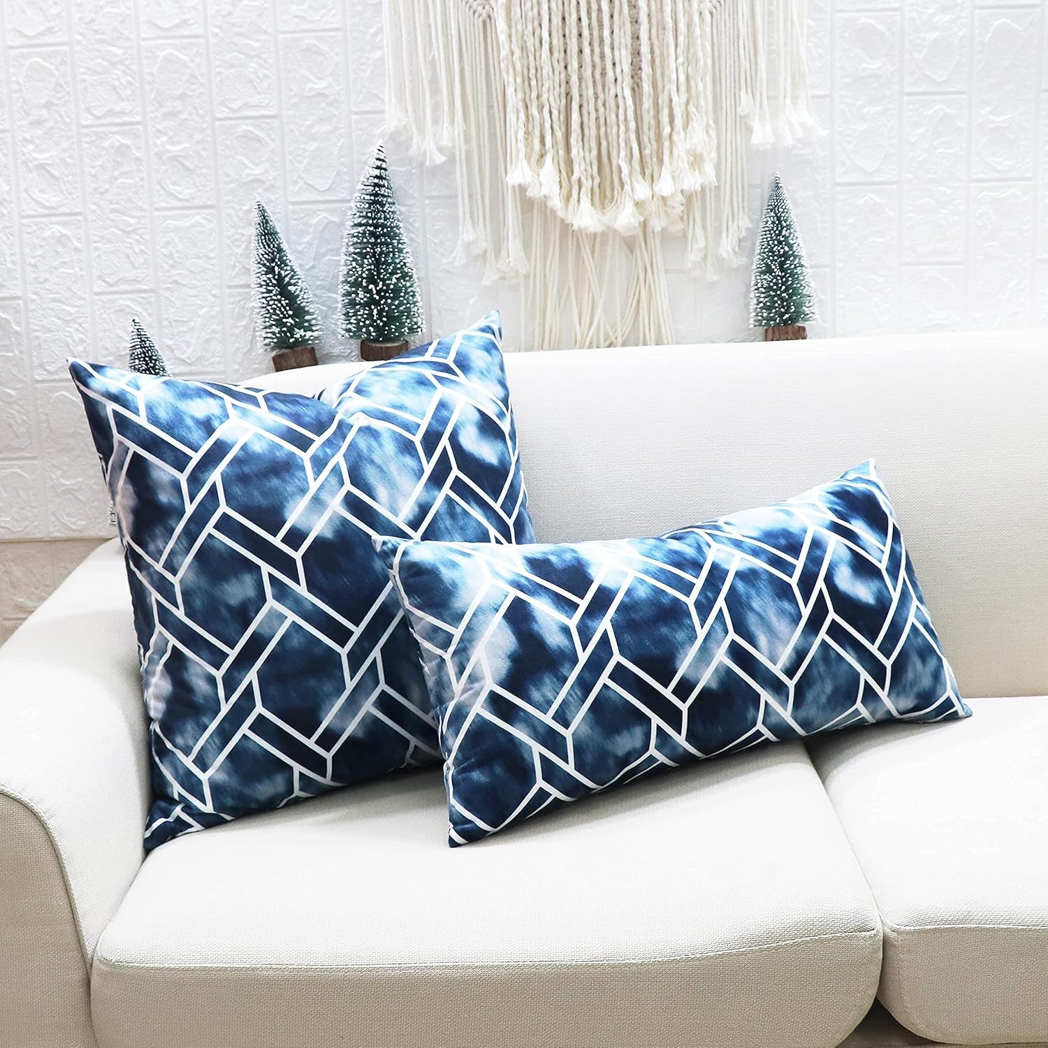 Gradient Throw Pillow Cover Decorative Print Accent Cushion Cover for Couch Sofa 20 X 20 Inches